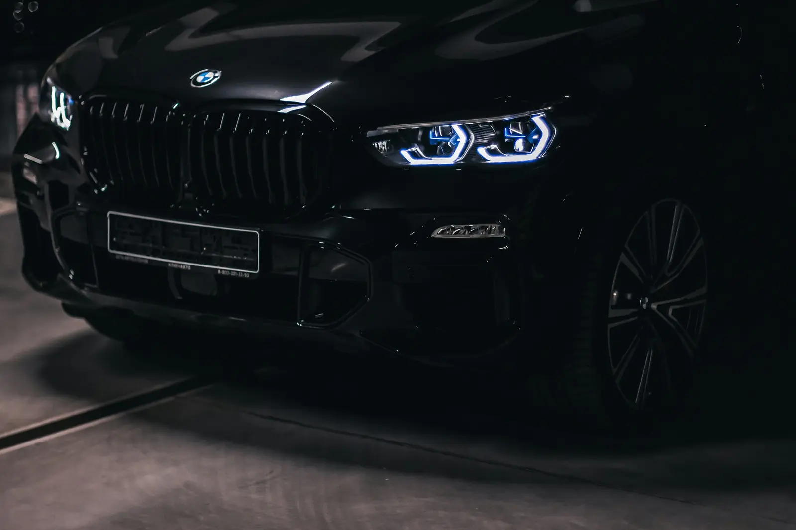 BMW X5 xDrive45e — fotografia 2 de 8