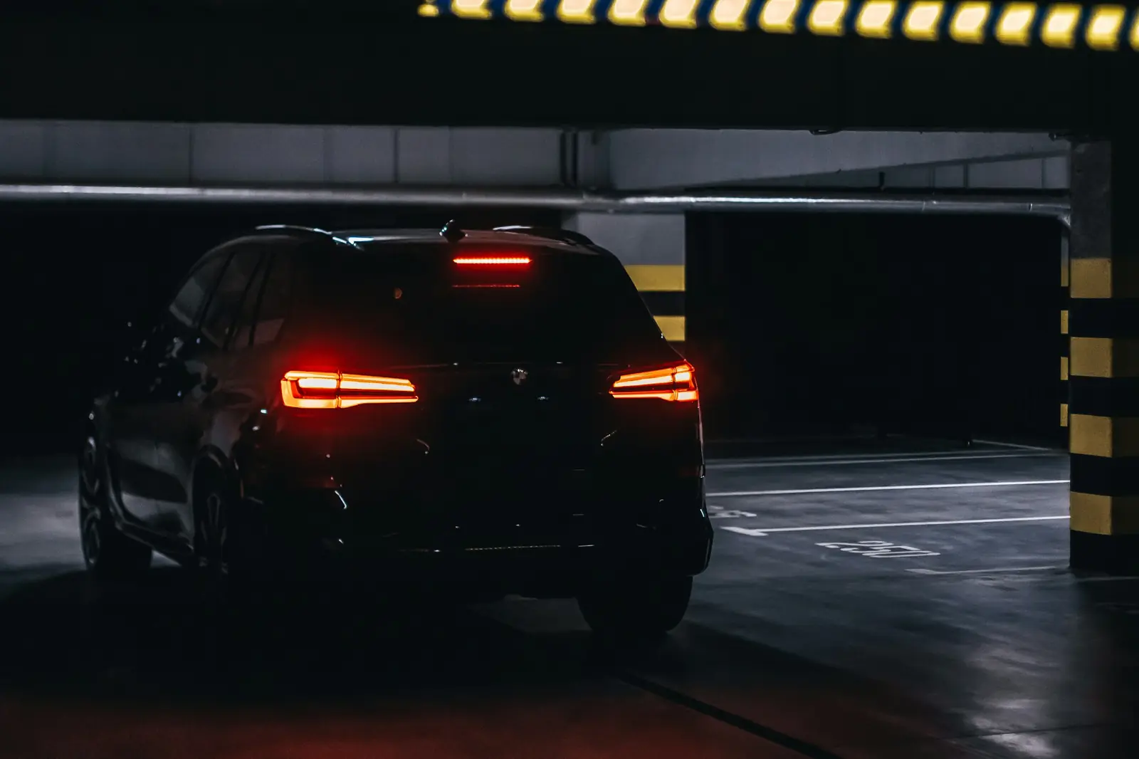 BMW X5 xDrive45e — fotografia 5 de 8
