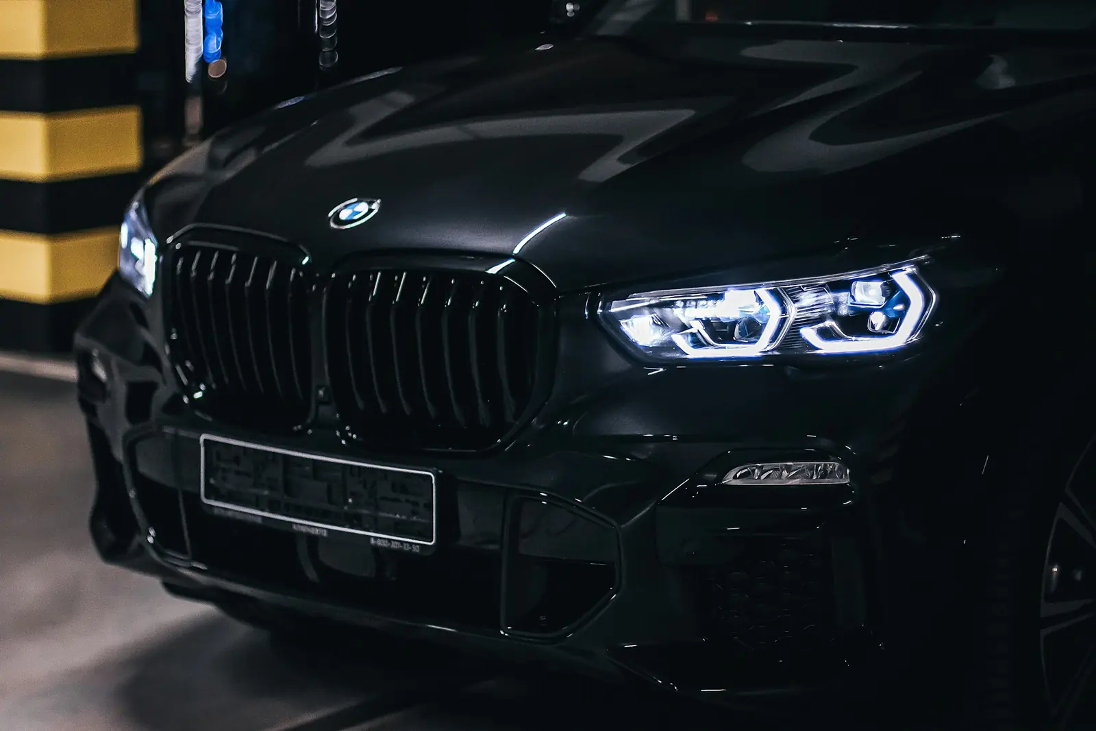 BMW X5 xDrive45e — fotografia 6 de 8
