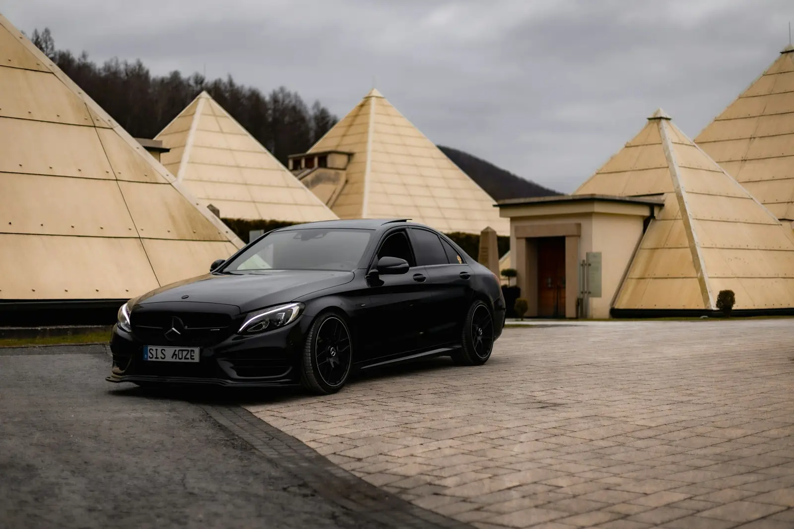 Mercedes-AMG C 63 S — fotografia 6 de 7