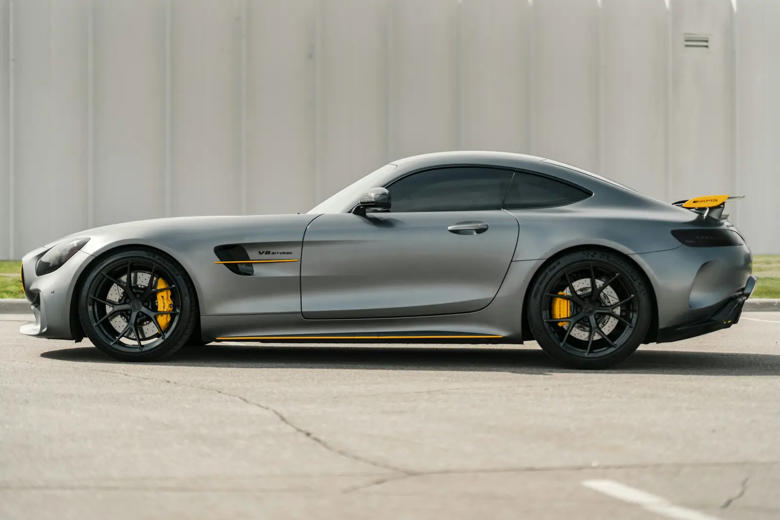 Mercedes-AMG GT R — fotografia 2 de 3